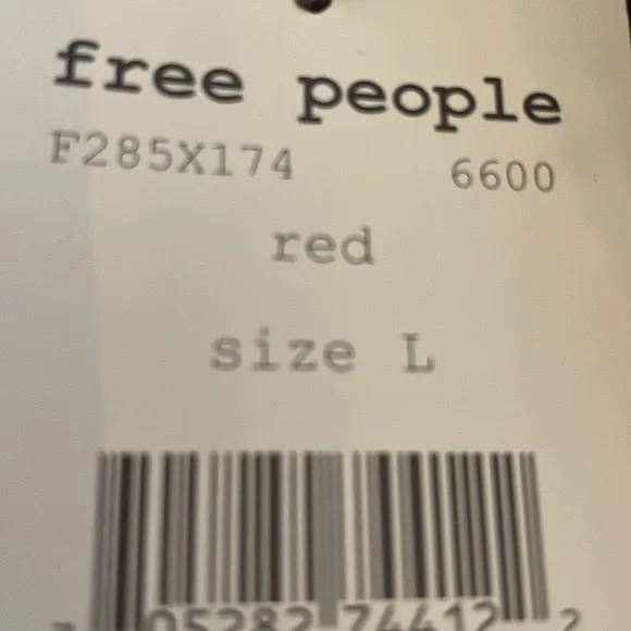 FREE PEOPLE 100% LAMBSWOOL CROPPED RED 3/4 SLEEVE JACKET - L - NWT ! ❤️🎄 - Picture 10 of 12